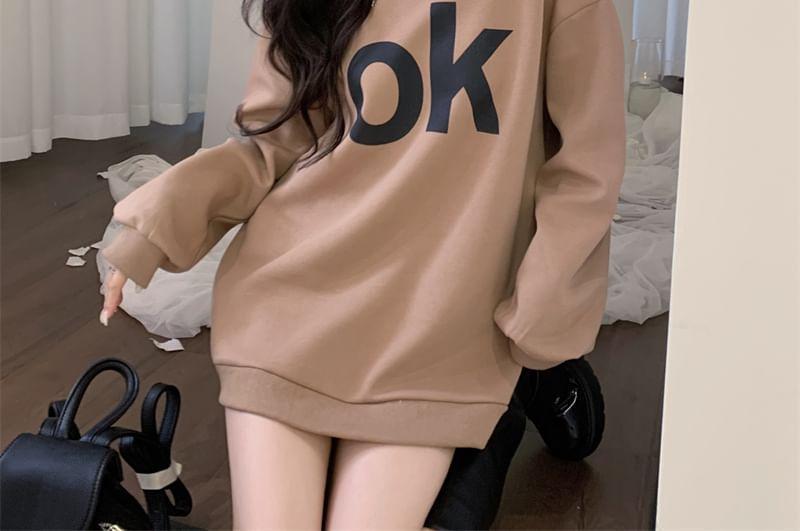 Crew Neck Lettering Print Drop Shoulder Oversized Pullover Product Image