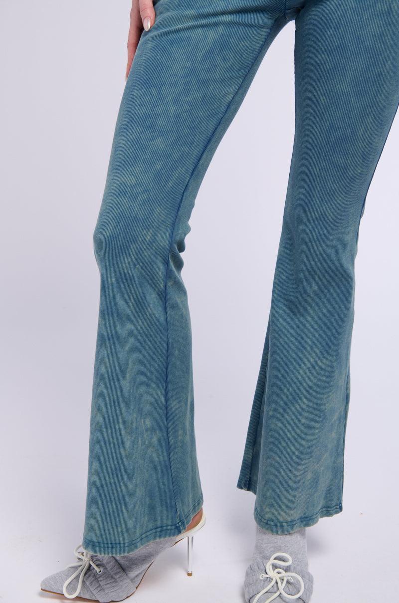 THINKIN BOUT ME RIB KNIT FLARED LEGGING Product Image