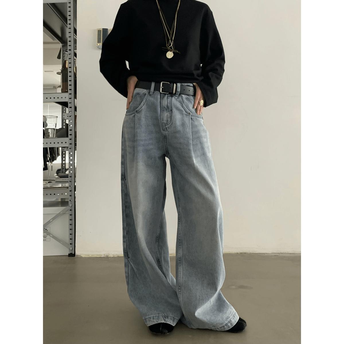 RT No. 18814 PLEATED DENIM STRAIGHT JEANS Product Image