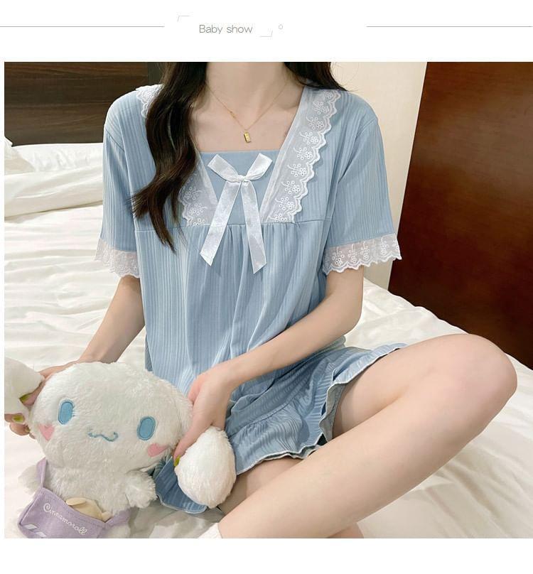 Lace Trim Pajama Set Product Image