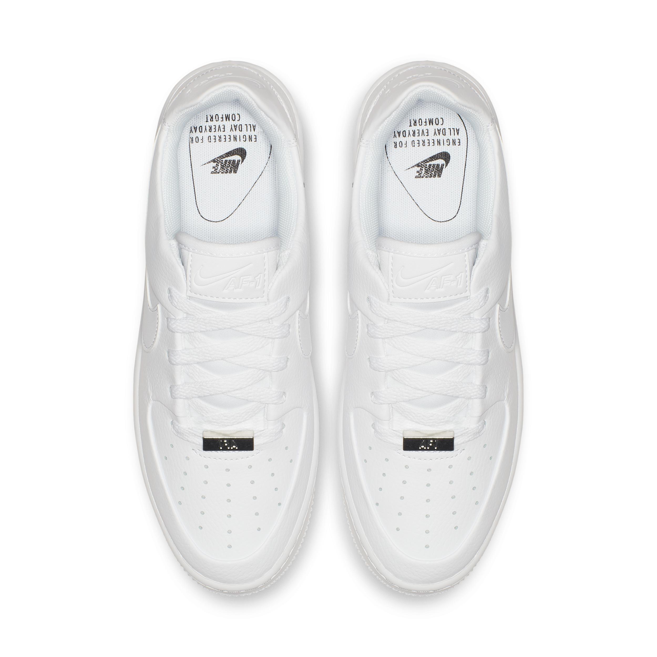 Nike Women's Air Force 1 Sage Low Shoes Product Image