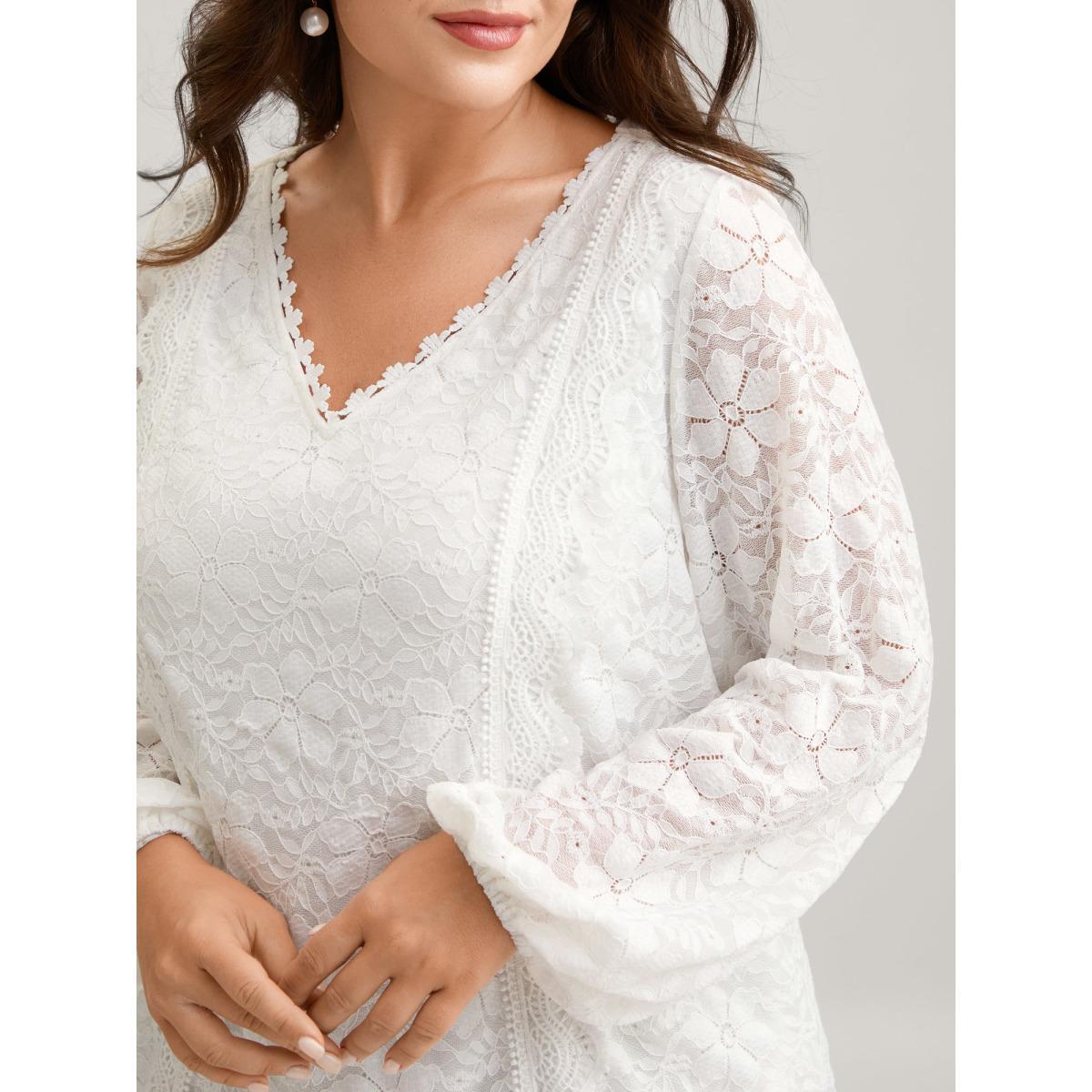 Plus Size WhiteSmoke Stretchy Floral Lace V-Neck Blouse Women Extra Long Sleeve V-neck Everyday-Elegant Blouses BloomChic 30/6X Product Image