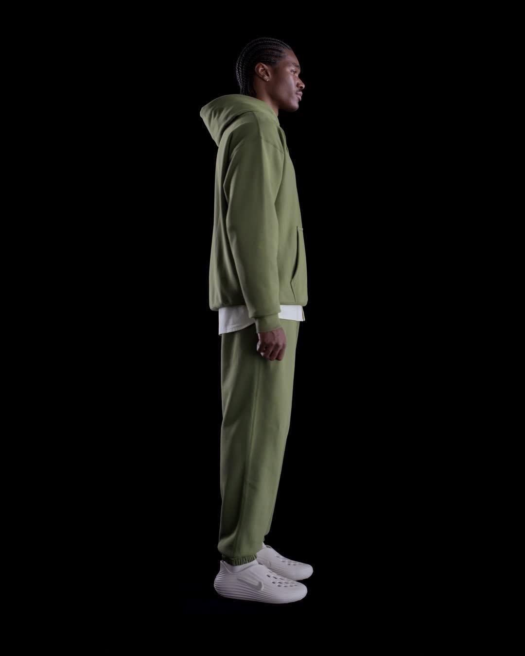 Nike Men's Solo Swoosh Pullover Hoodie Product Image