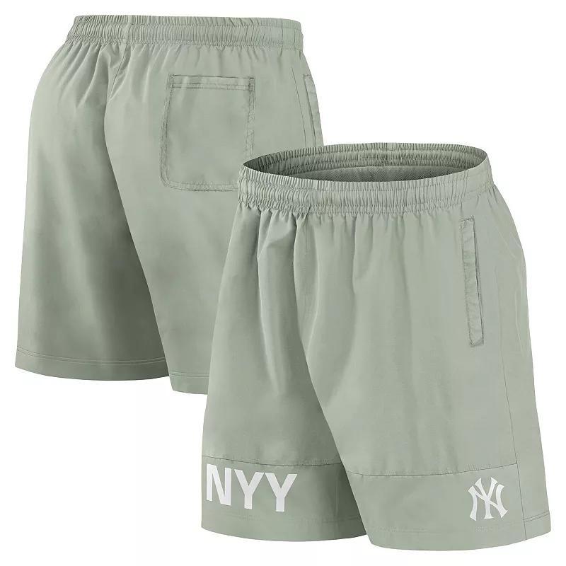 Men's Fanatics Green New York Yankees Elements Swim Shorts, Size: Small Product Image