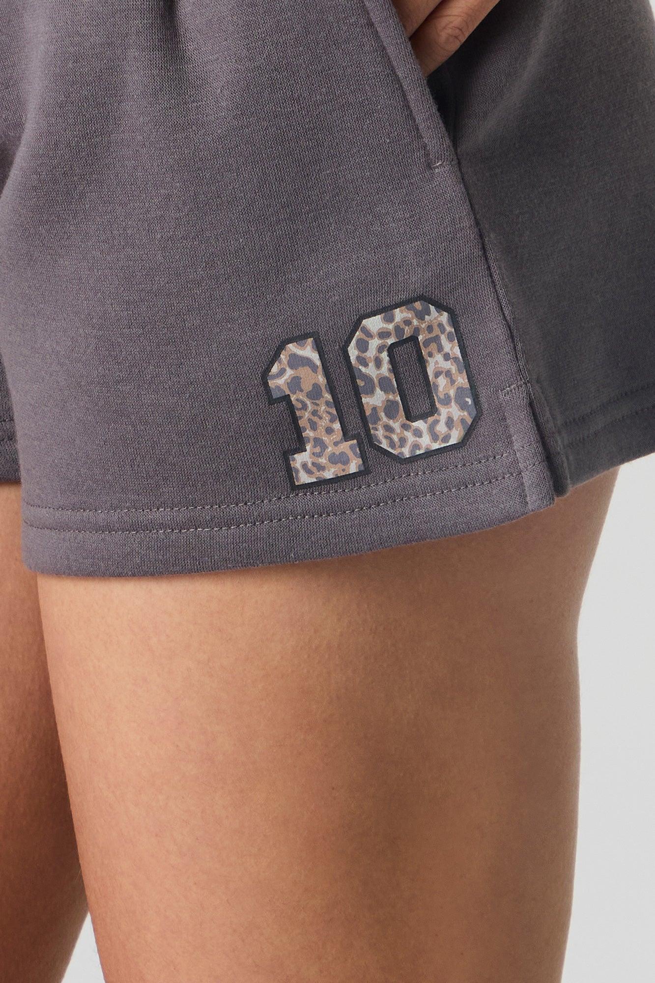 Graphic Fleece Short Female Product Image