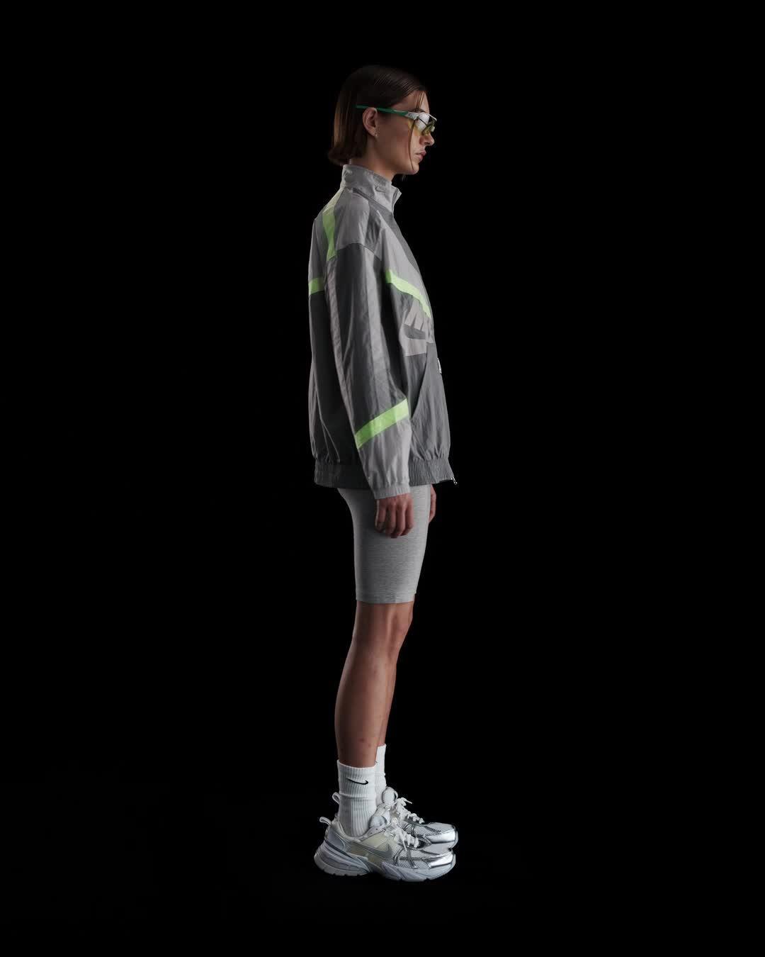 Women's Nike Sportswear Oversized Woven Jacket Product Image