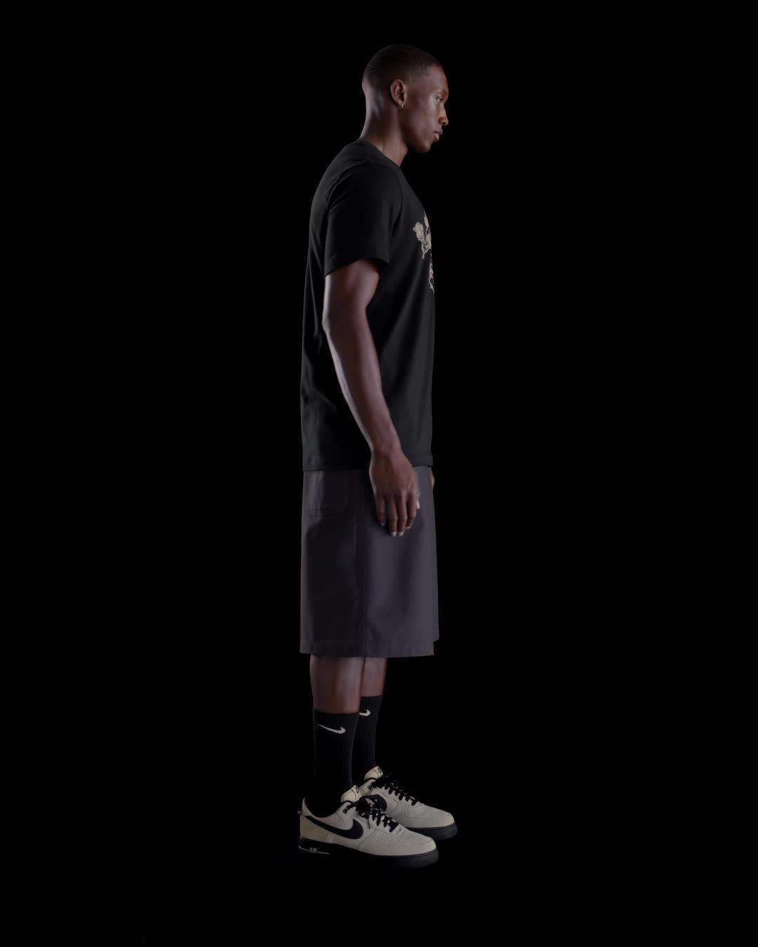 Nike Sportswear Men's T-Shirt Product Image