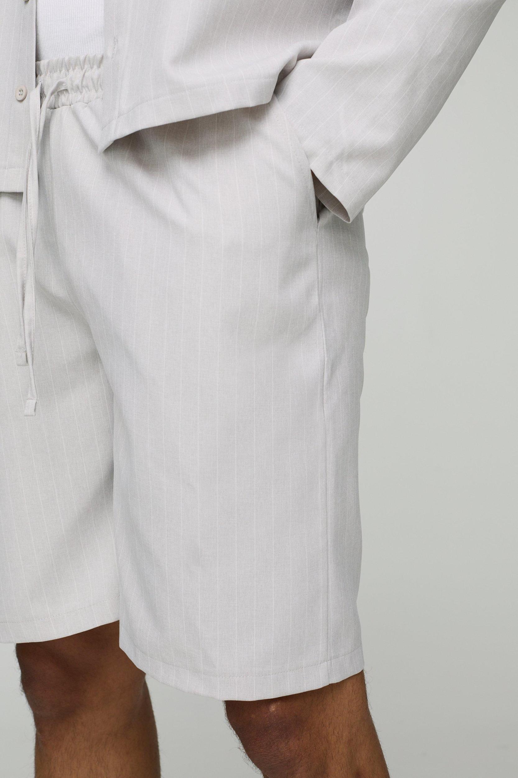 Relaxed Fit Linen Look Pinstripe Short | boohooMAN USA Product Image