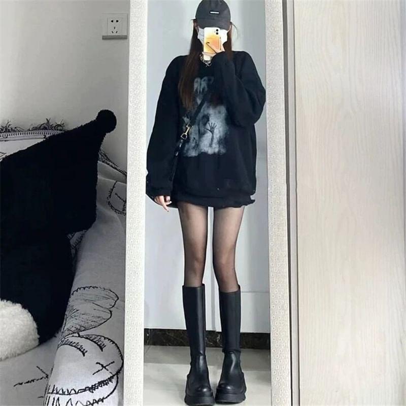 Crewneck Print Sweatshirt Product Image