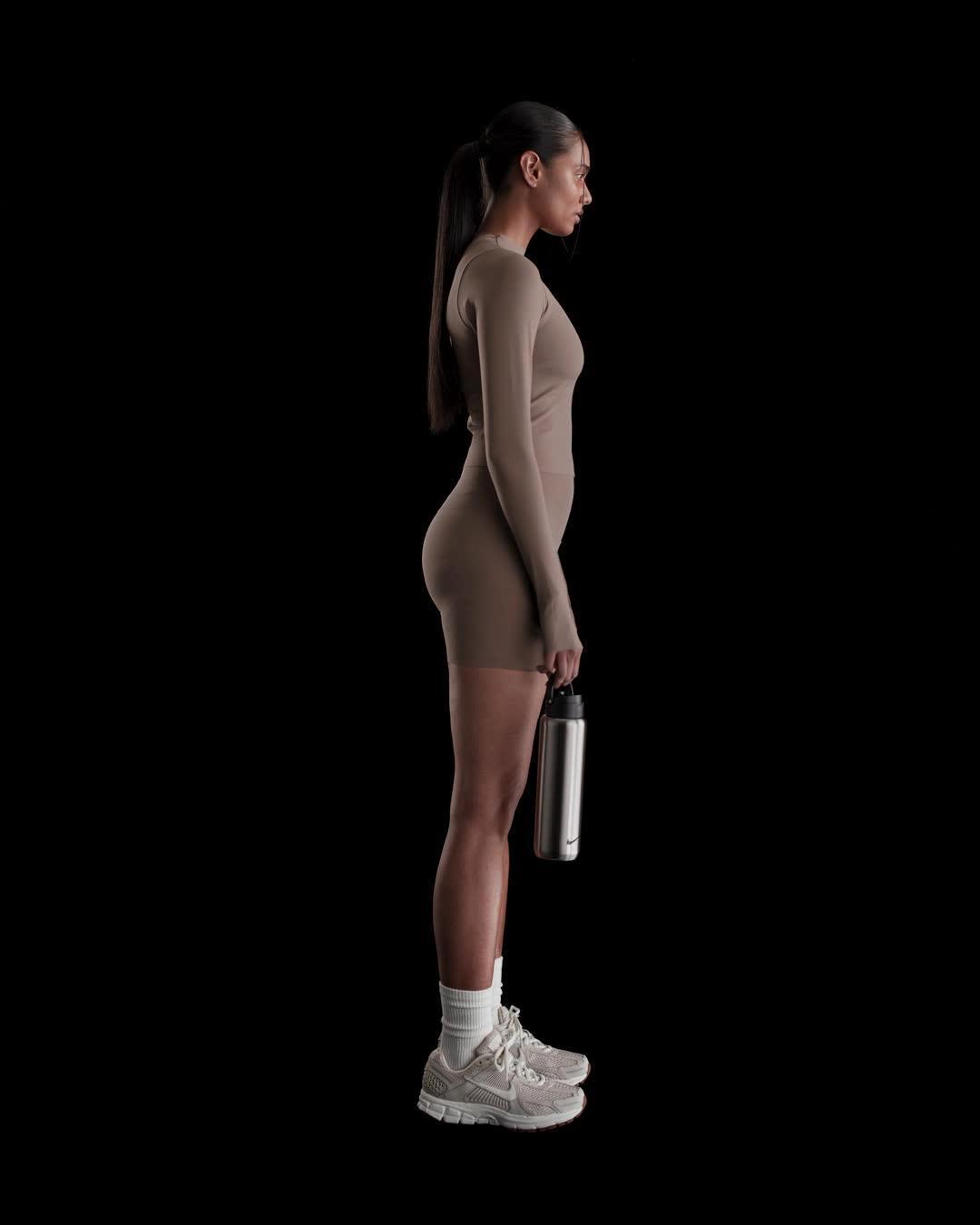 Nike Women's Zenvy Dri-FIT Long-Sleeve Top Product Image