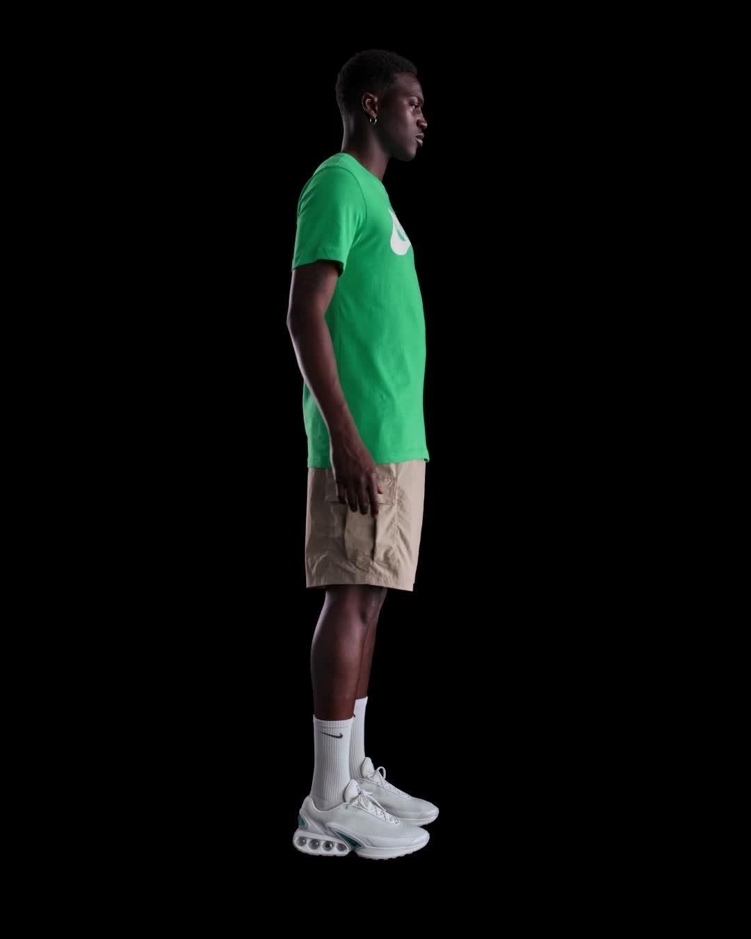 Nike Sportswear Men's T-Shirt Product Image