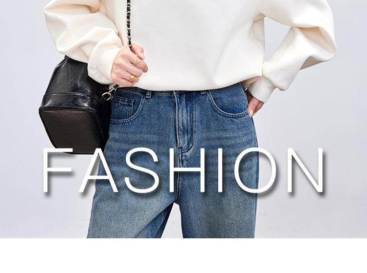 Contrast Collar Lettering Print Polo Pullover Product Image