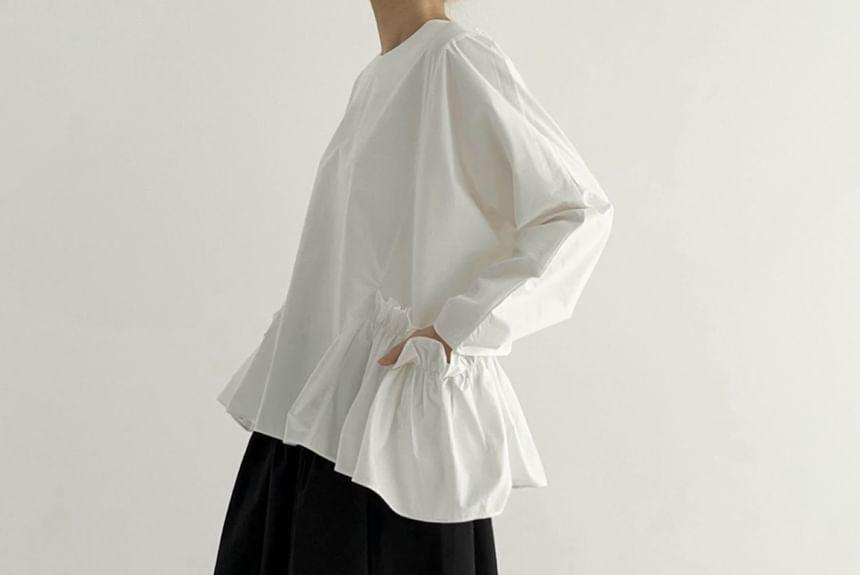 Long-Sleeve Plain Flowy Top Product Image