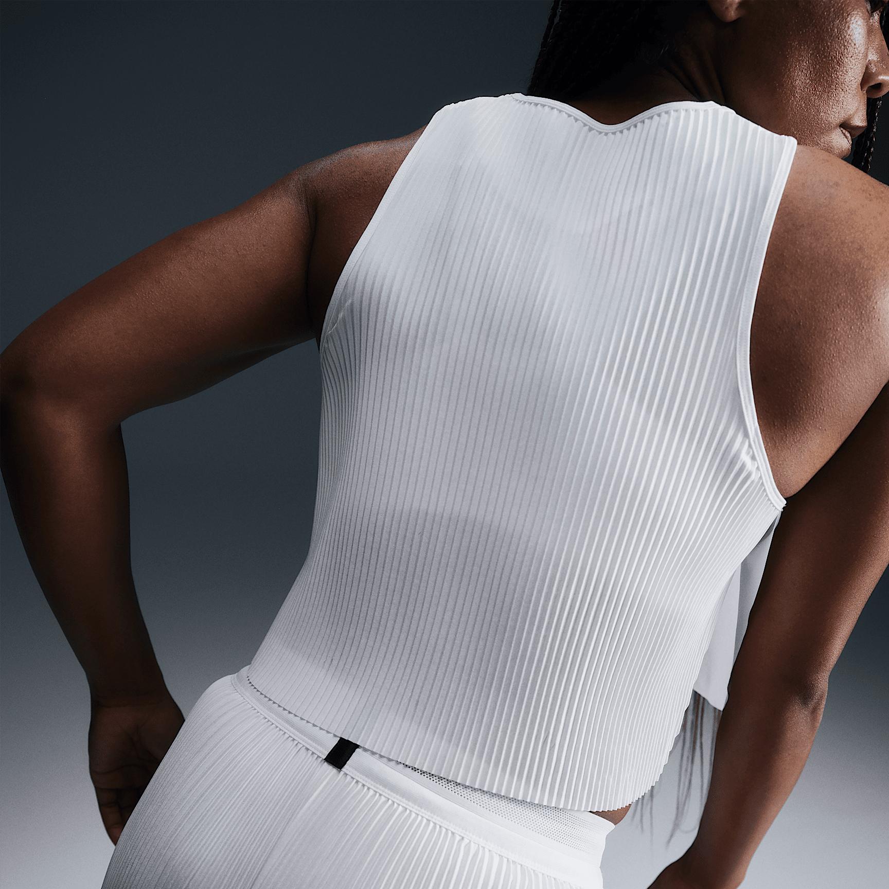 Nike Womens AeroSwift Dri-FIT ADV Crop Tank Top Product Image