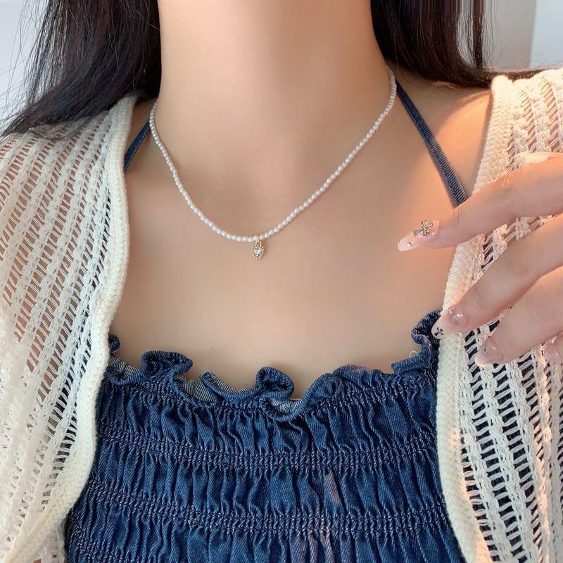 Faux Pearl Floral Necklace Product Image