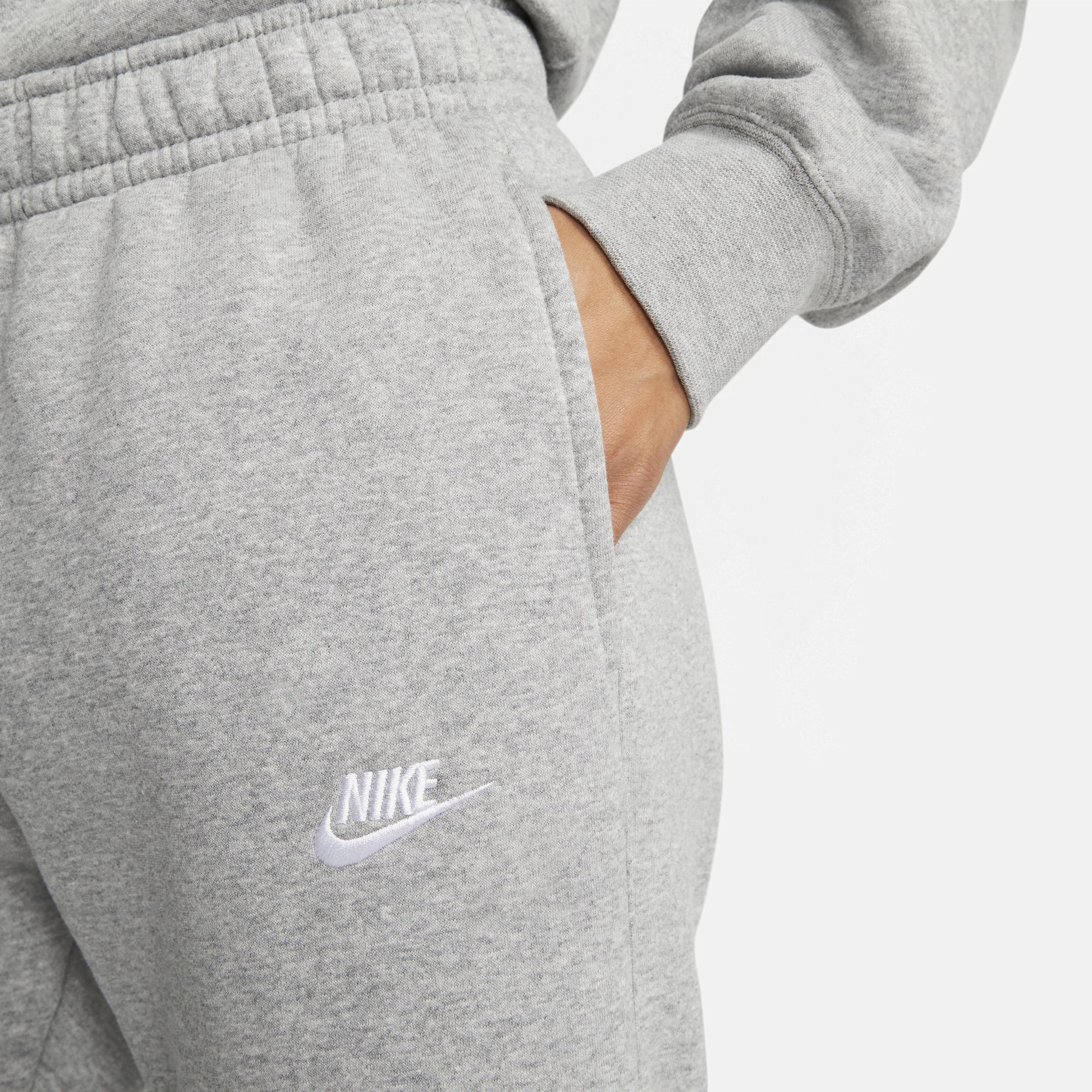 Nike Club cuffed sweatpants in gray heather Product Image