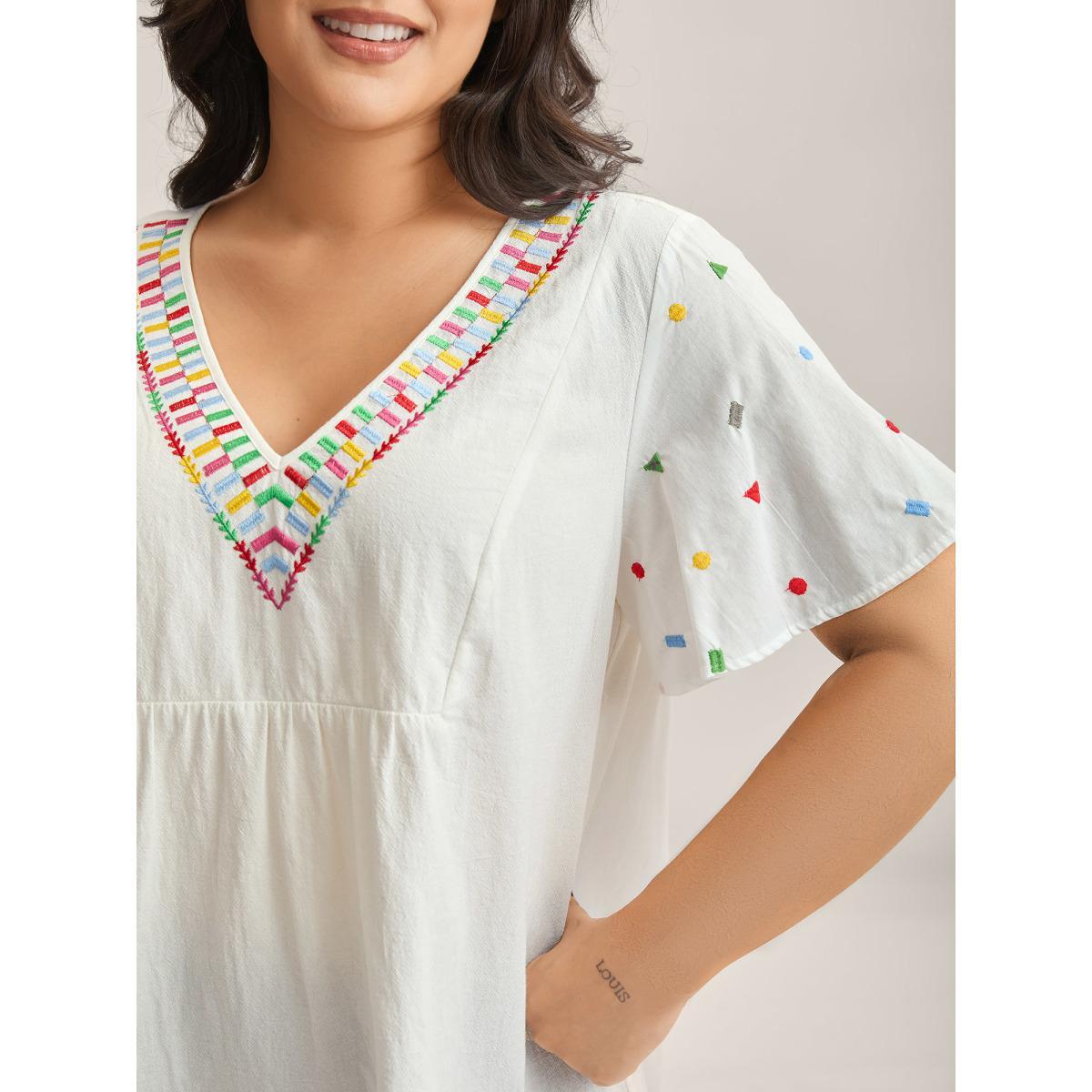 Plus Size Originalwhite Cotton Colorful Embroidery V-Neck Solid Blouse Women Short sleeve V-neck Everyday-Casual Blouses BloomChic 18-20/2X Product Image