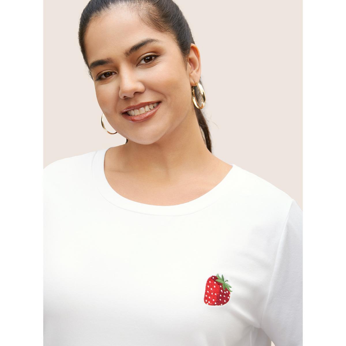 Plus Size Strawberry Print Crew Neck T-shirt Originalwhite Women Casual Contrast Fruit Round Neck Everyday T-shirts BloomChic 26/4X Product Image