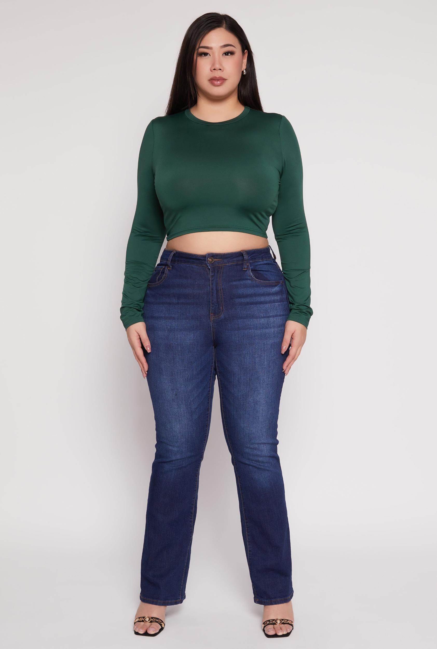 Womens Plus Size Daisy Long Sleeve Crop Top Product Image