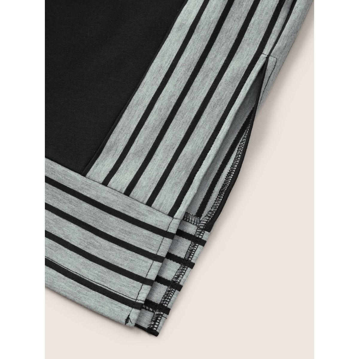 Plus Size Rib Knit Striped Curved Hem Sweatshirt Women Black Casual Contrast Round Neck Everyday Sweatshirts BloomChic 28/5X Product Image