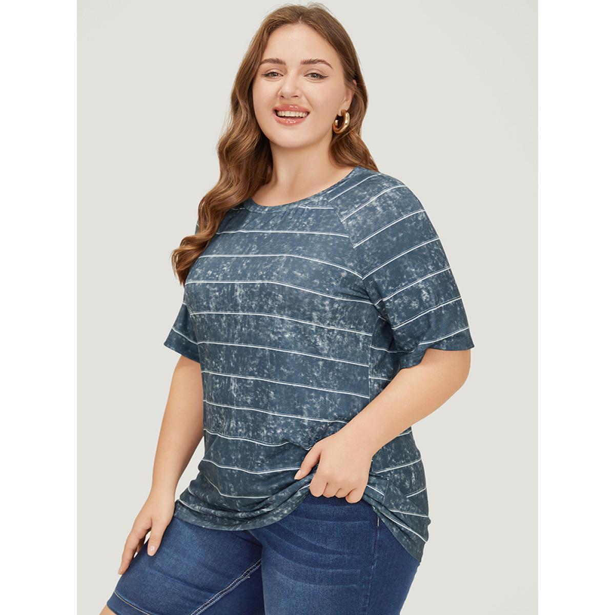 Plus Size Striped Print Raglan Sleeve Vintage T-shirt DimGray Women Casual Contrast Striped Round Neck Dailywear T-shirts BloomChic 10/M Product Image