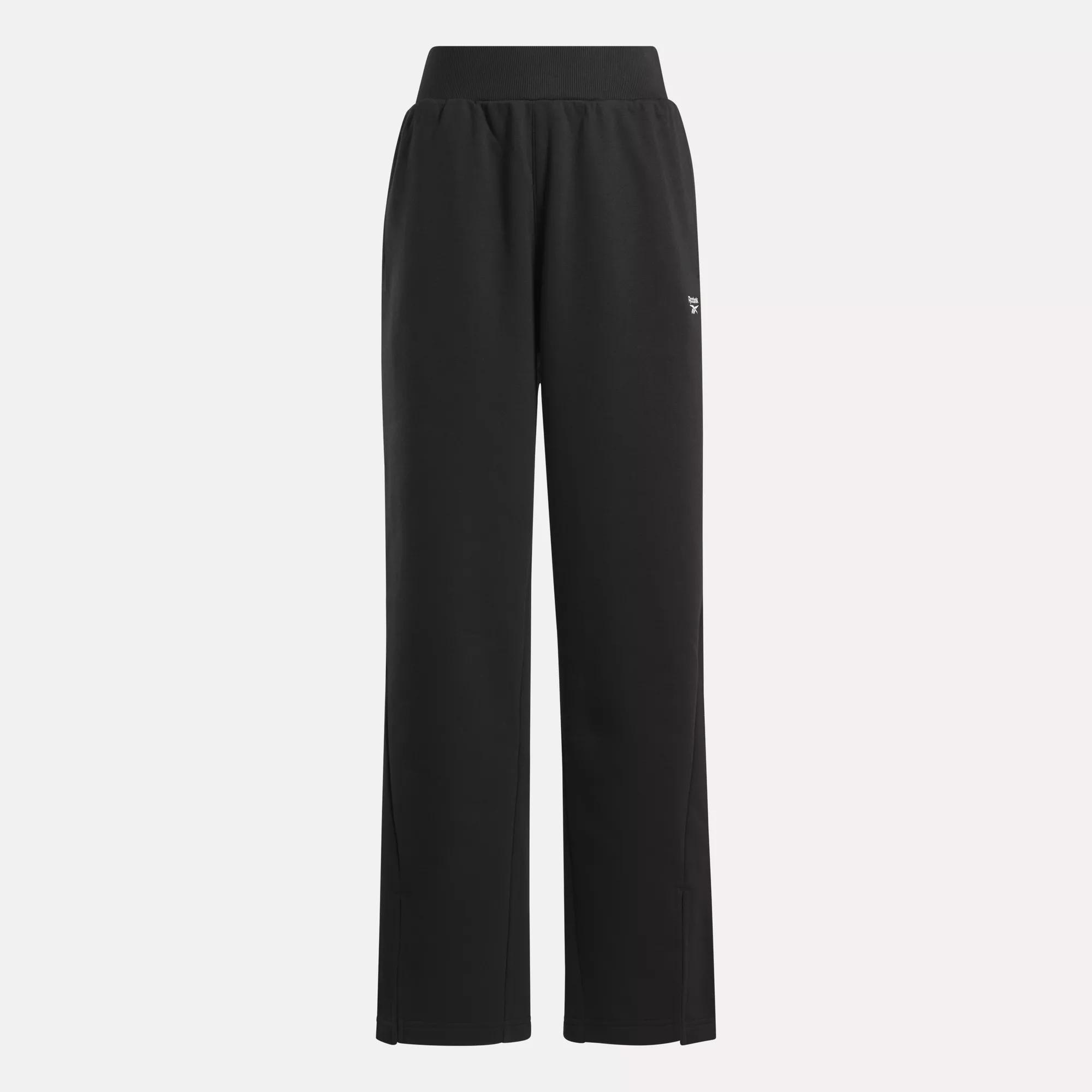 Women's Classics Wardrobe Essentials Fleece Pants Female Product Image