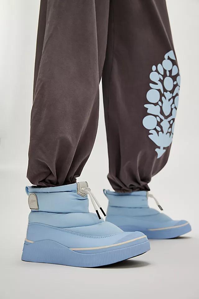 Out N About IV Puffy Waterproof Boots Product Image