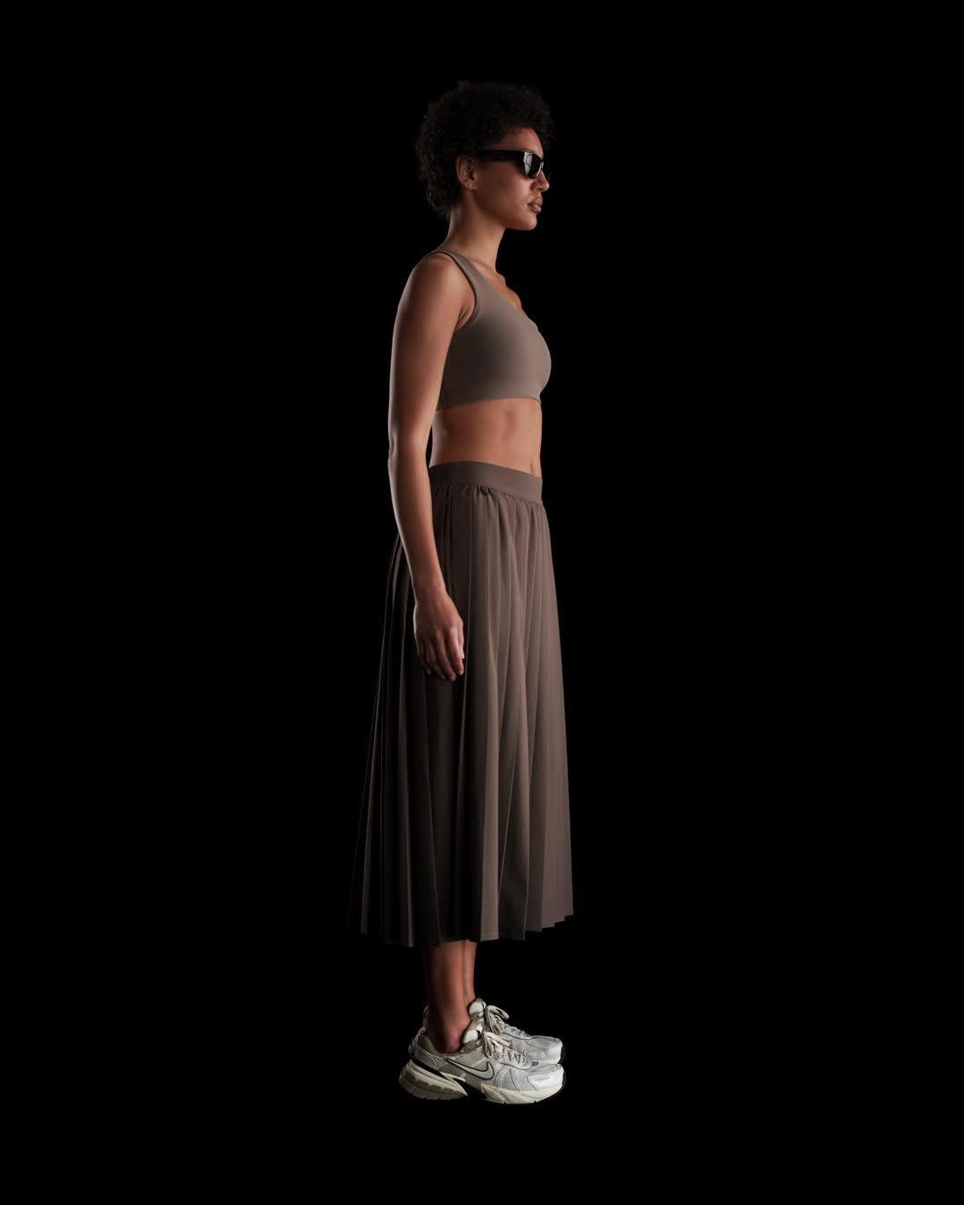 Nike Women's 24.7 PerfectStretch Dri-FIT Pleated Skirt Product Image