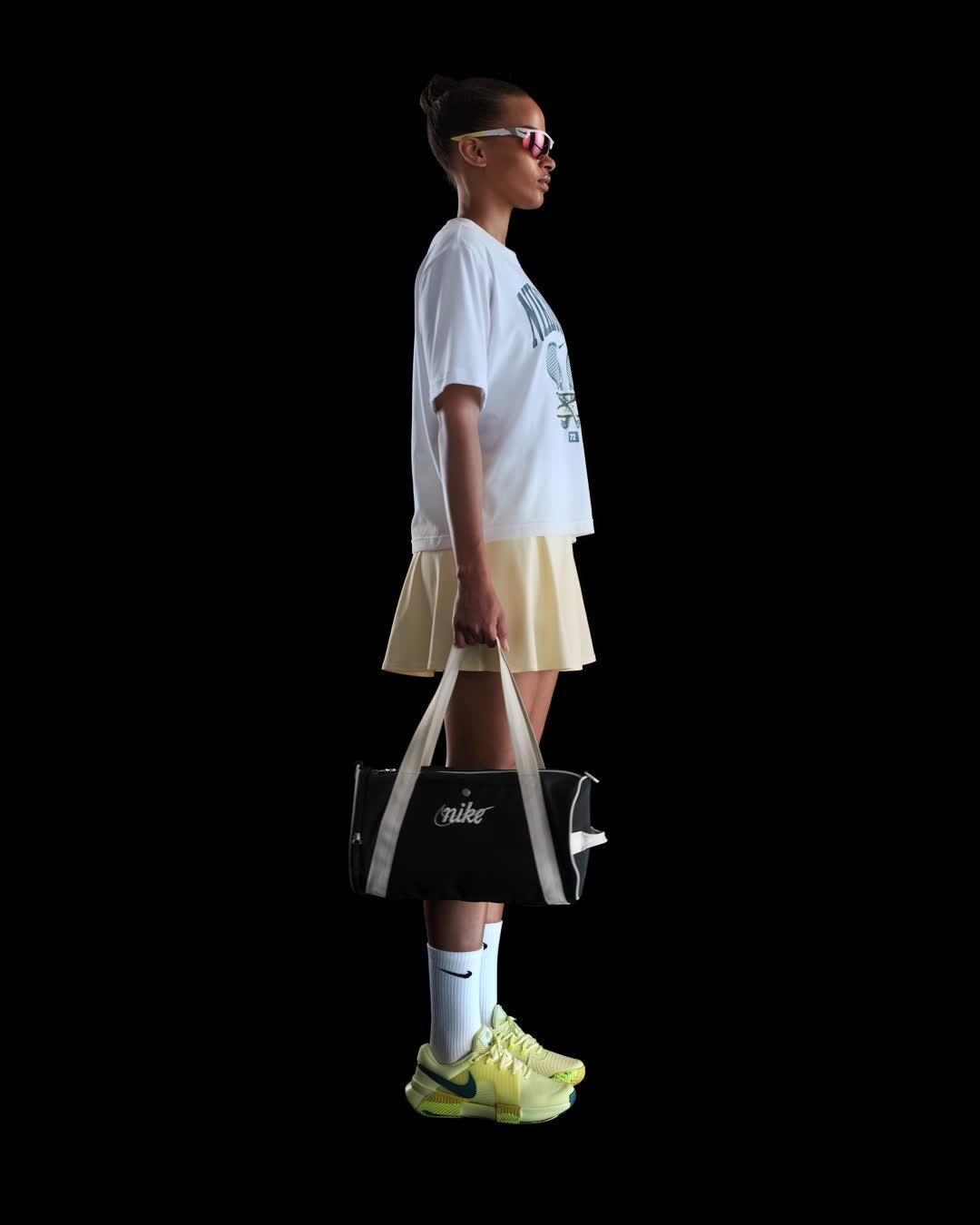 Nike Slam Women's Dri-FIT Short-Sleeve T-Shirt Product Image
