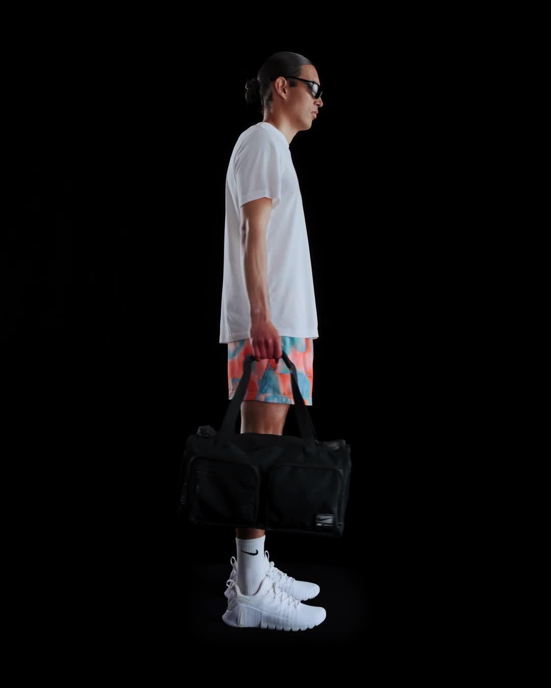 Nike Men's Dri-FIT Fitness T-Shirt Product Image