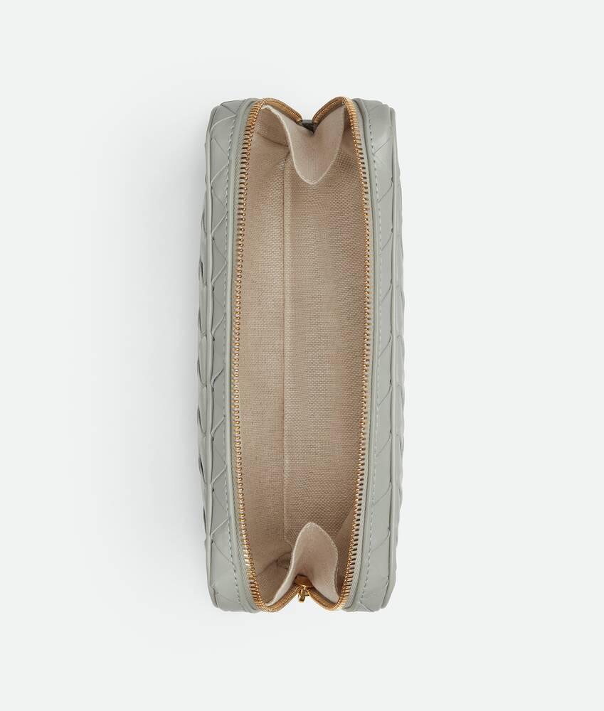 Women's Intrecciato Medium Pouch in Agate grey Product Image