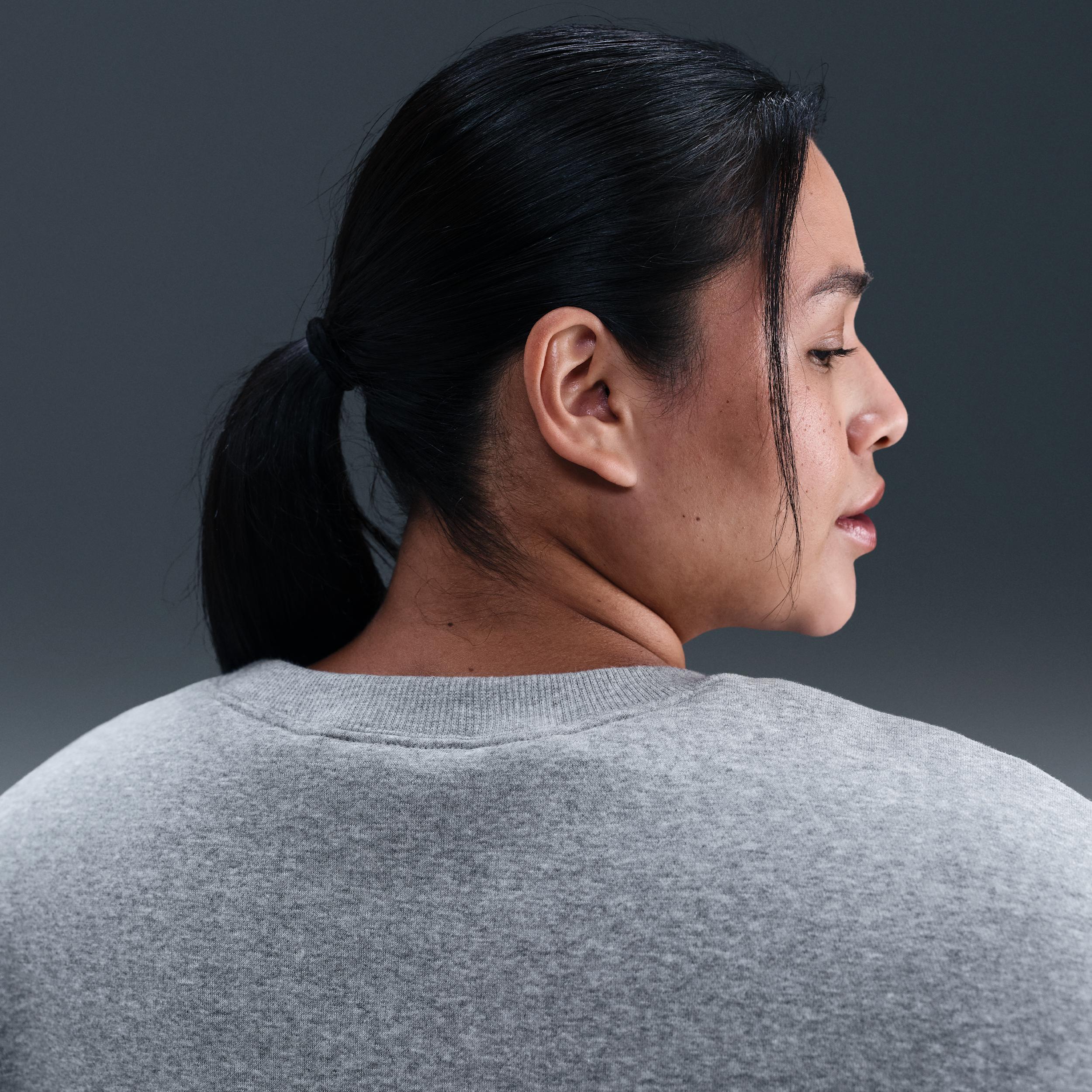 Nike Sportswear Phoenix Fleece Women's Oversized Crew-Neck Sweatshirt (Plus Size) Product Image
