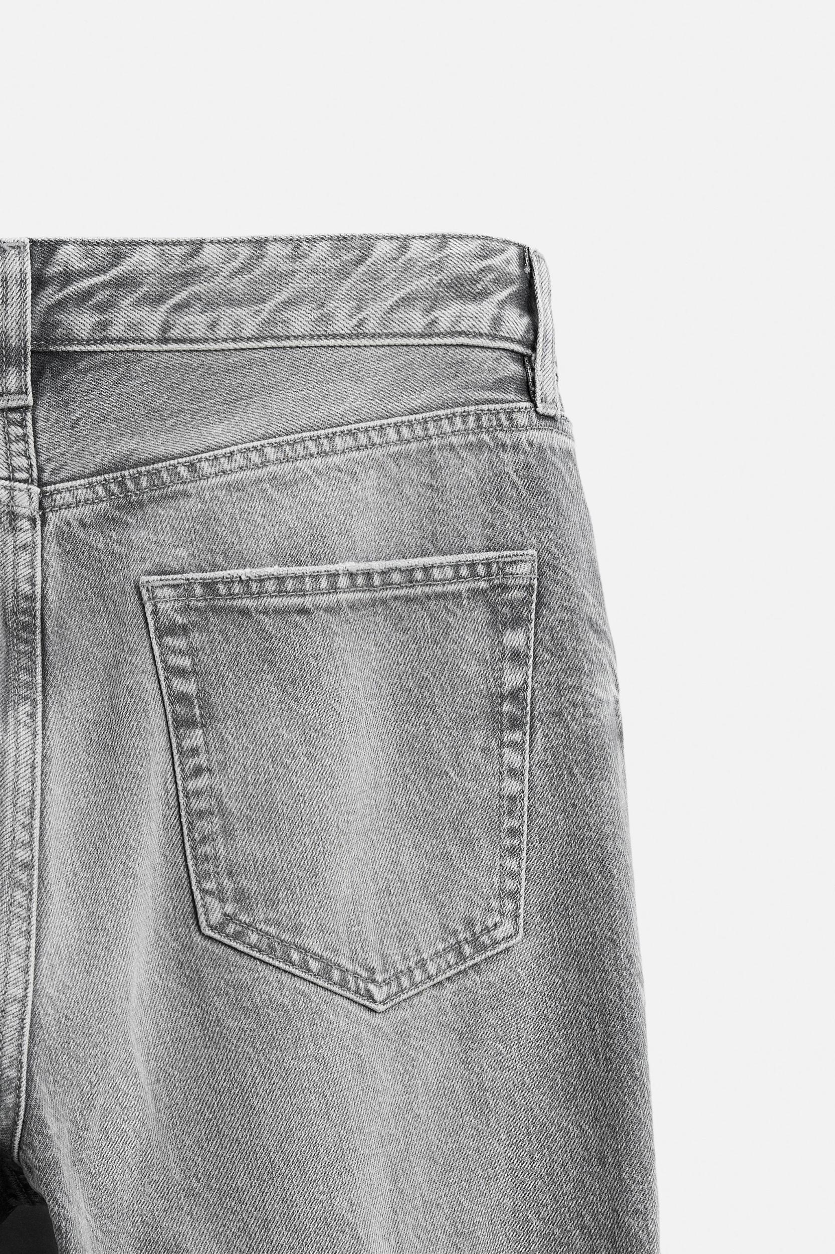 FLARE FIT JEANS Product Image