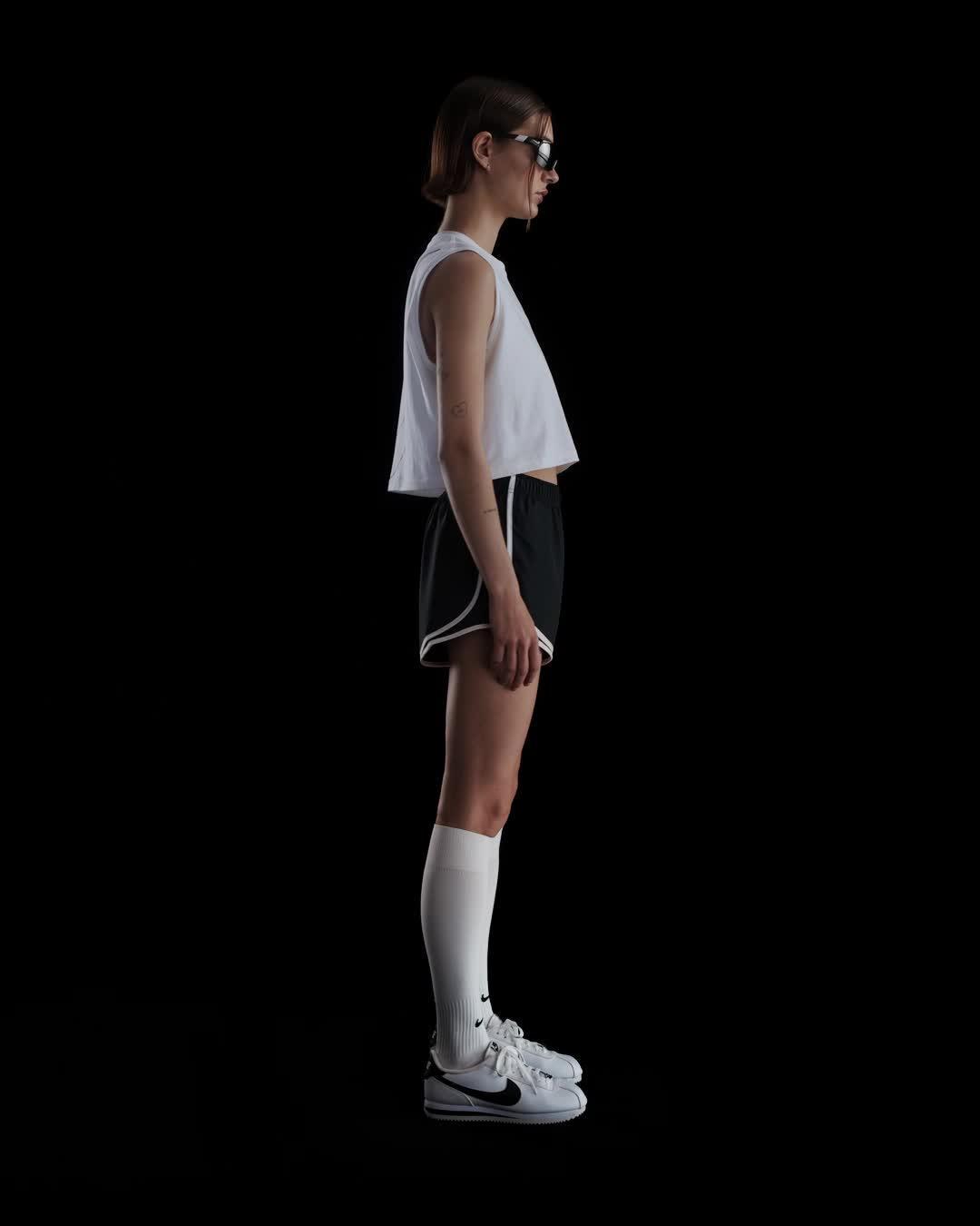 Women's Nike Sportswear Club Sleeveless Cropped Graphic T-Shirt Product Image