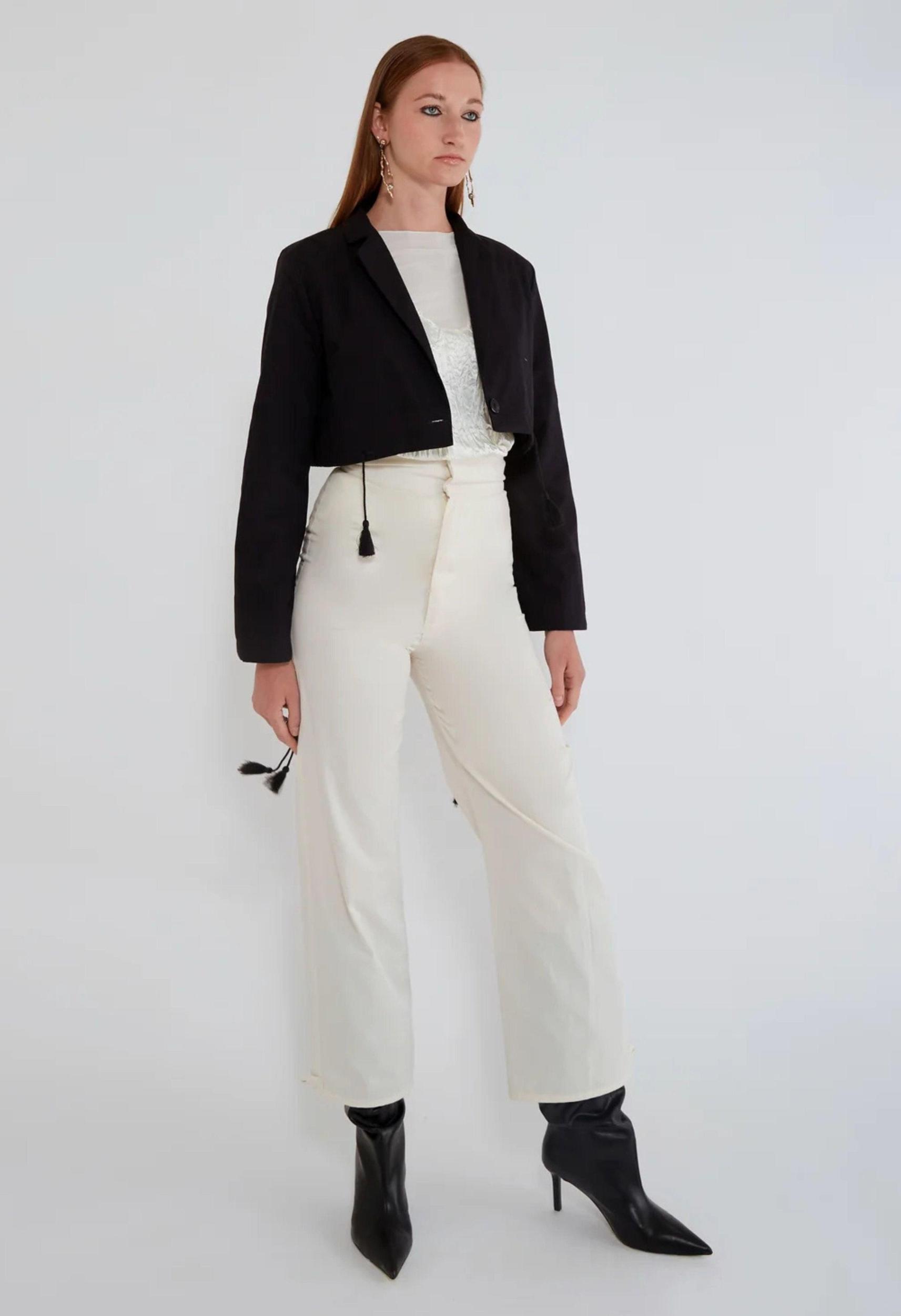 Artemis Blazer in Black Product Image