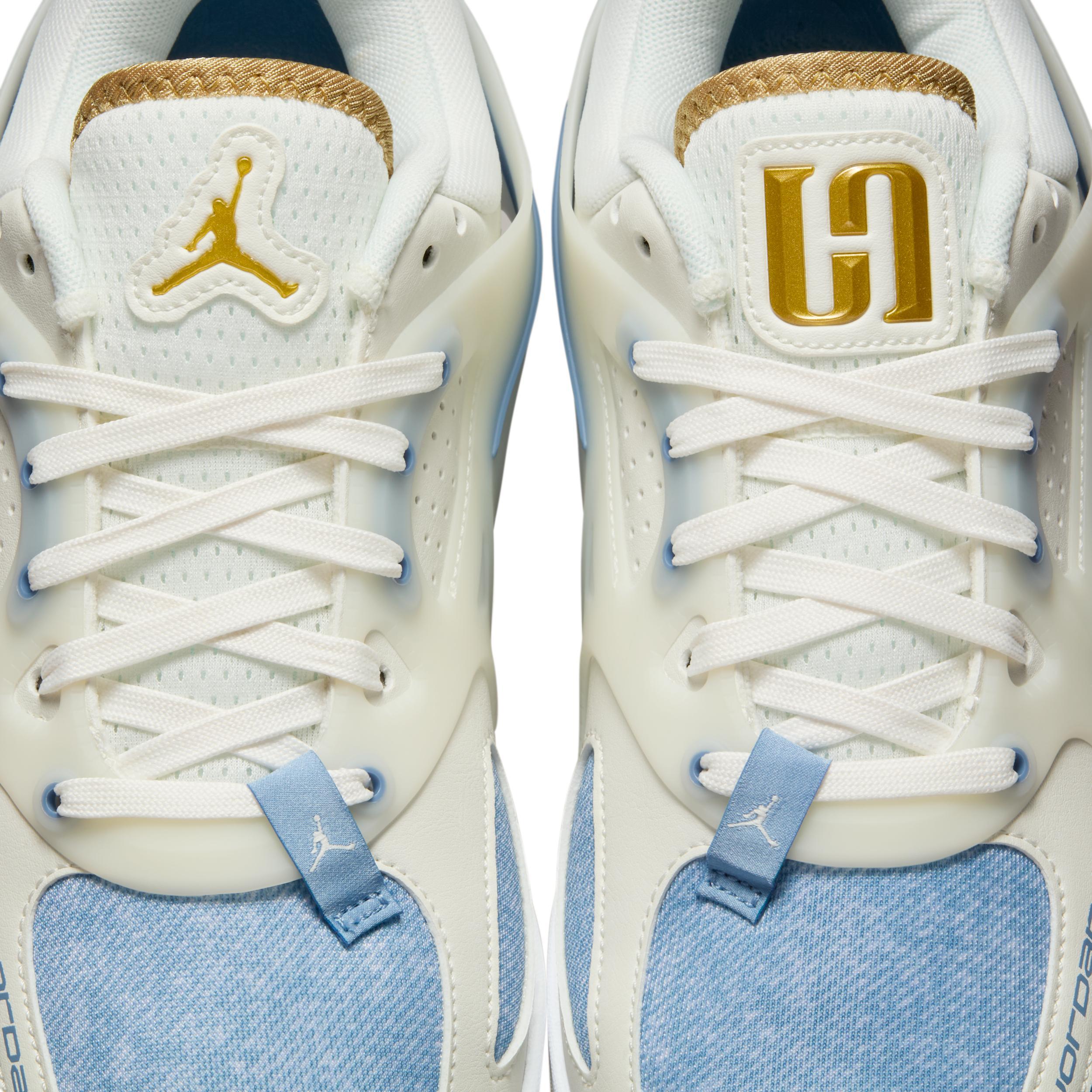 Women's Jordan Heir Series "Denim and Gold" Basketball Shoes Product Image