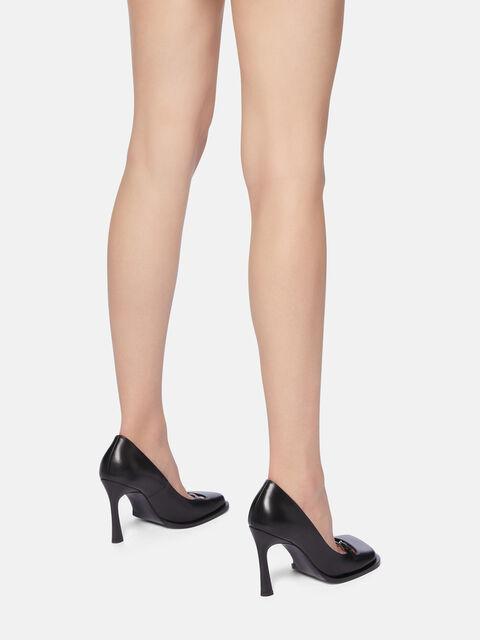 ''Mia'' black pump Product Image