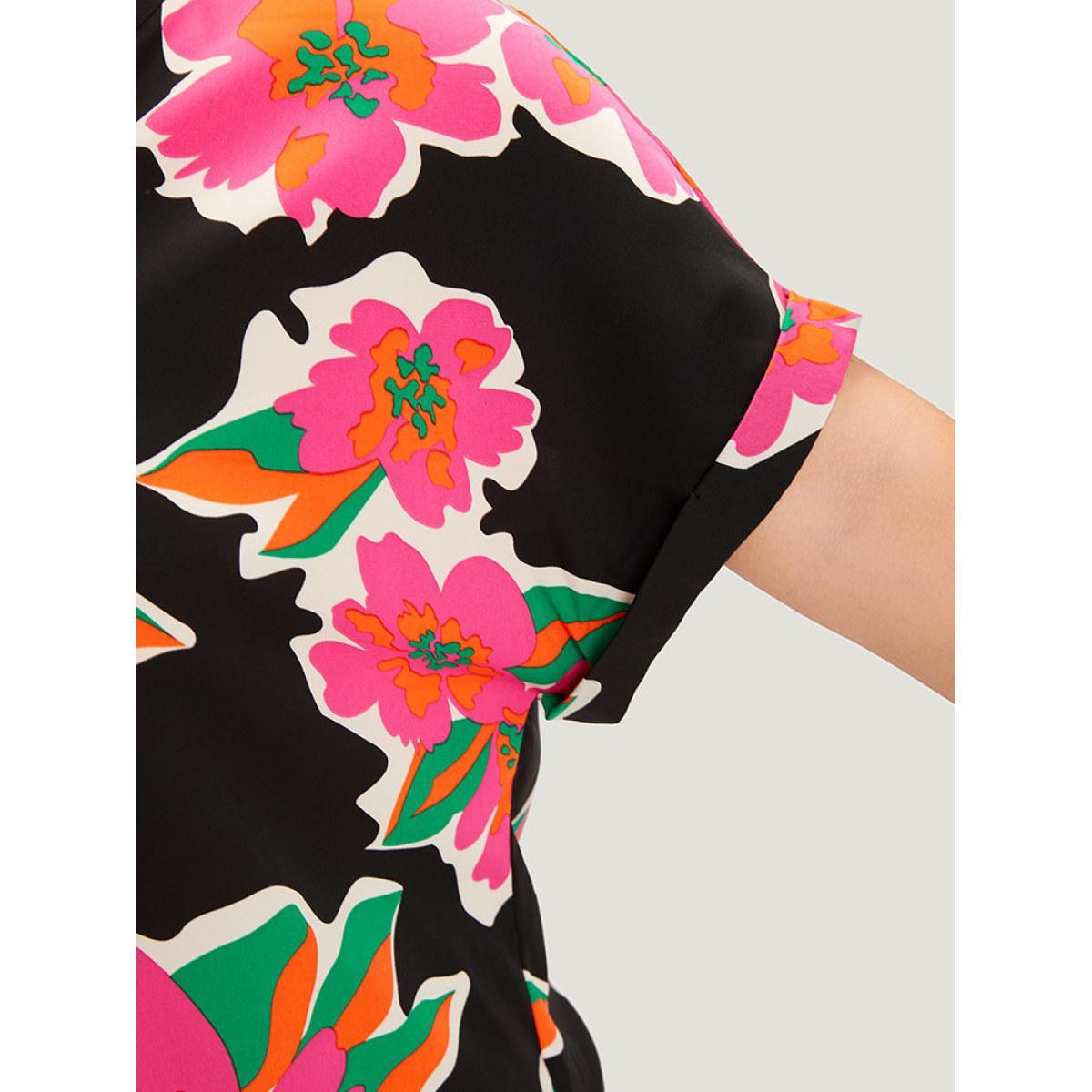Plus Size Multicolor Floral Print Notched Roll Dolman Sleeve Blouse Women Glamour Short sleeve Notched collar Going out Blouses BloomChic 30/6X Product Image