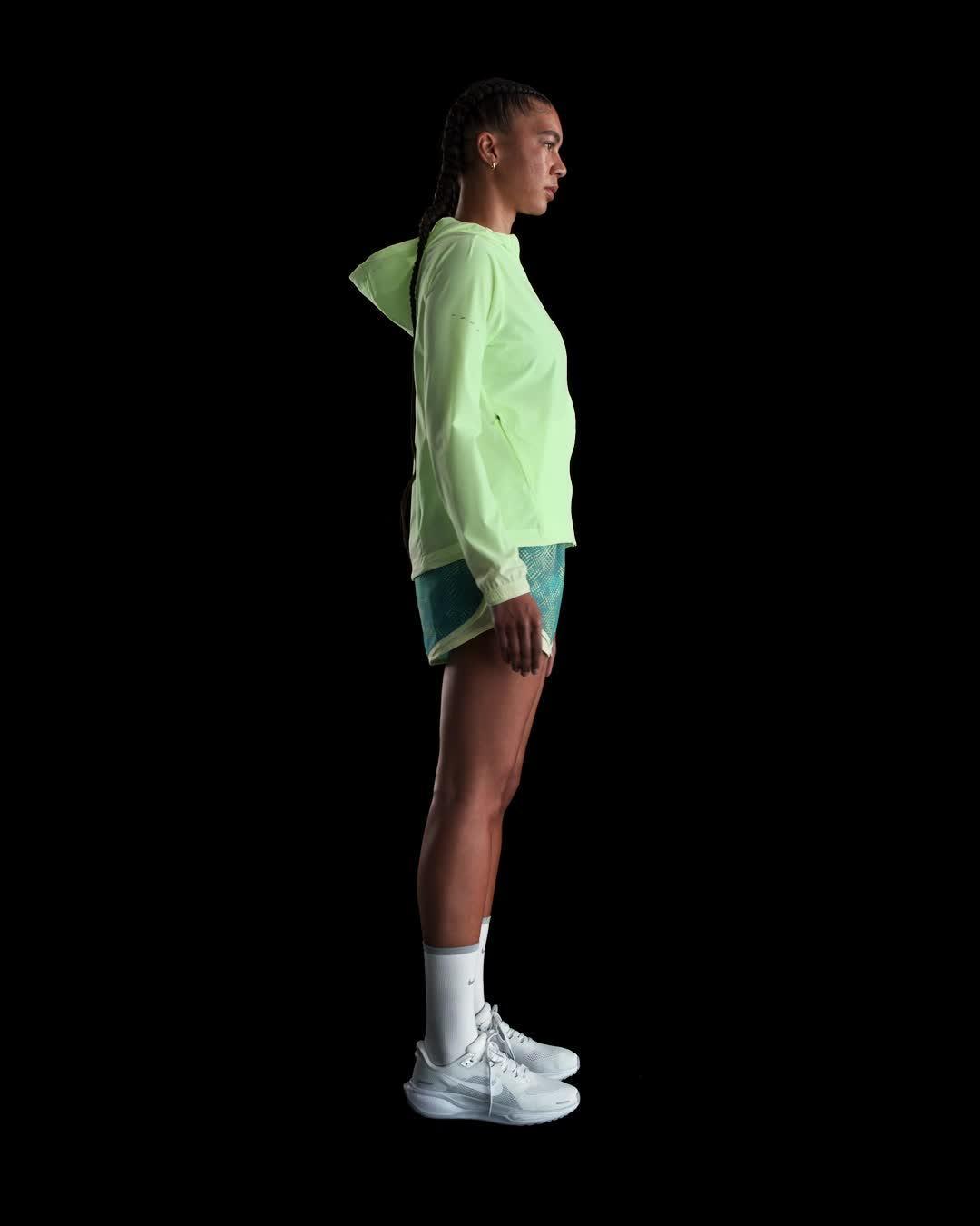 Nike Swift Women's Repel Packable Running Jacket Product Image