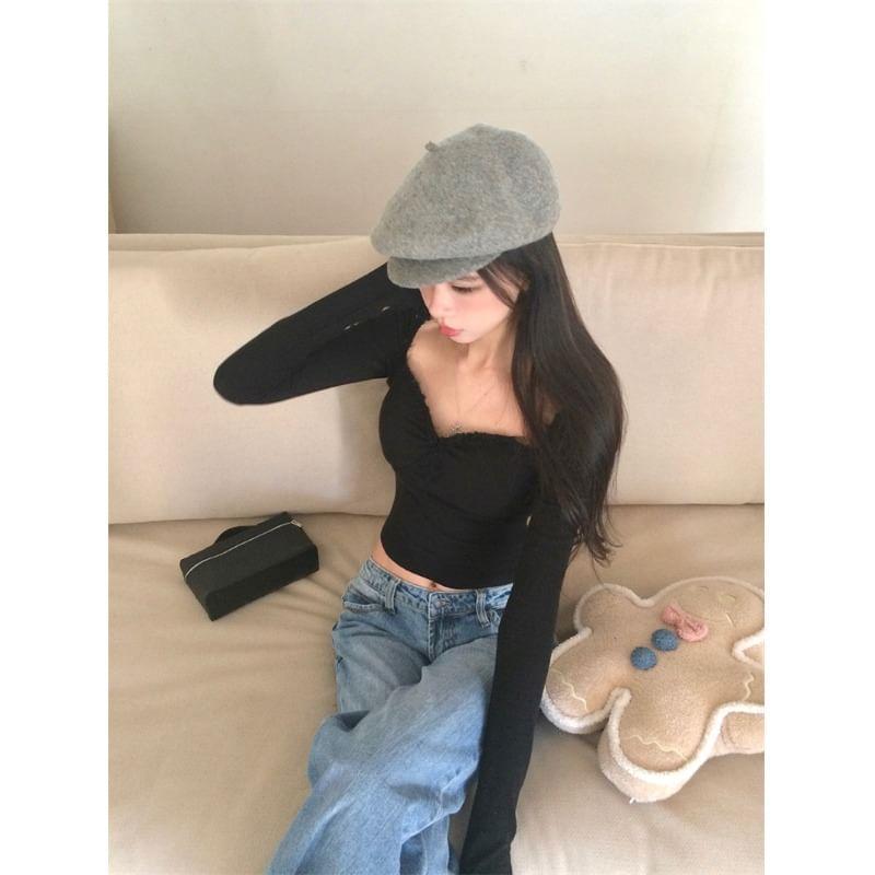Long-Sleeve V-Neck Plain Lace Trim Cutout Slim Fit Crop Tee Product Image