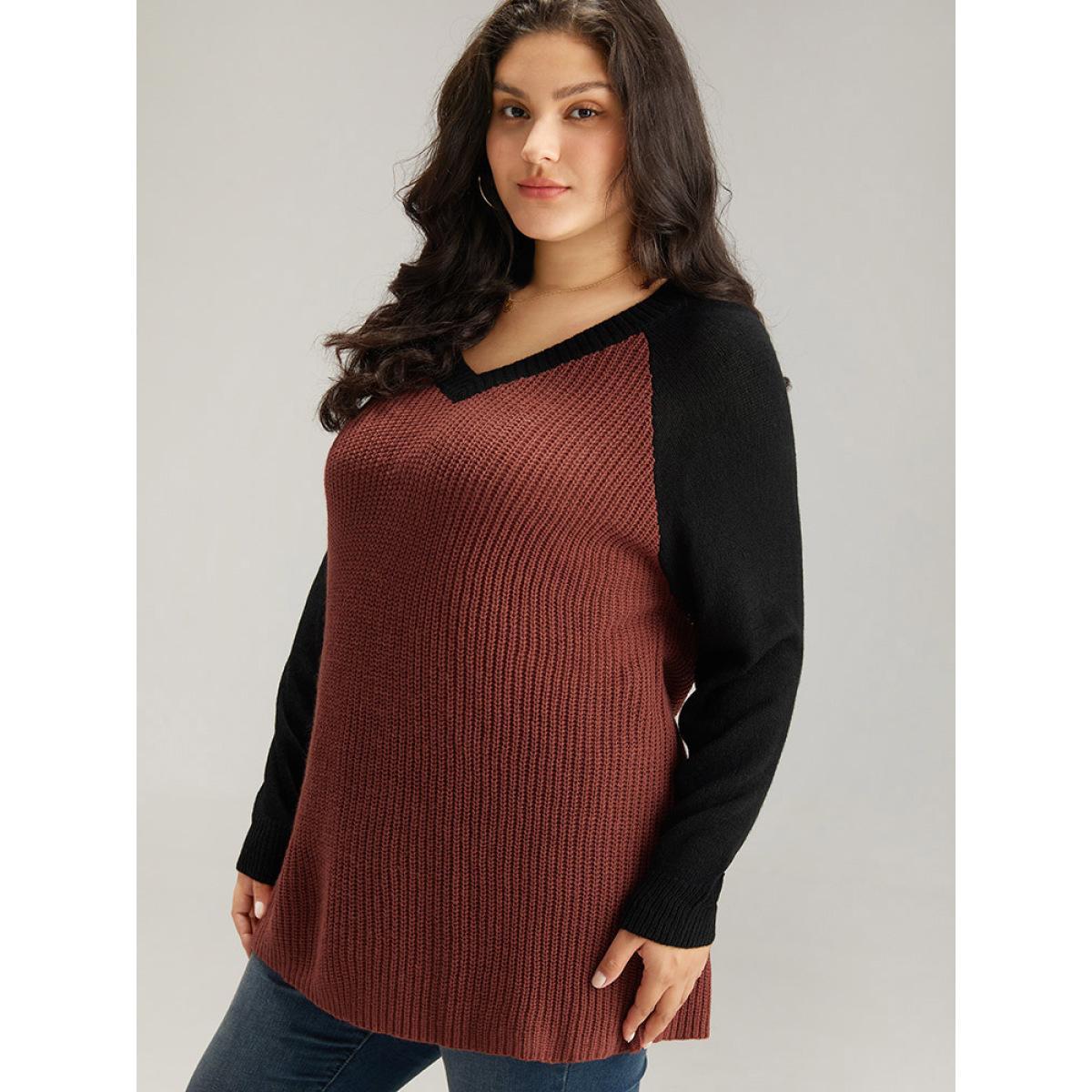 Plus Size Contrast Raglan Sleeve Plisse Pullover Rust Women Casual Loose Long Sleeve V-neck Dailywear Pullovers BloomChic 18-20/2X Product Image