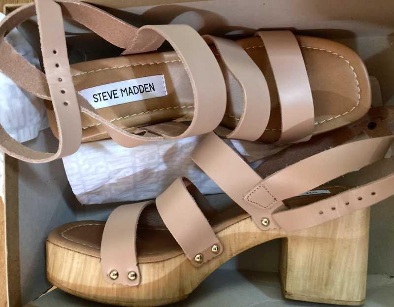 COVE NATURAL LEATHER - SM REBOOTED Female Product Image