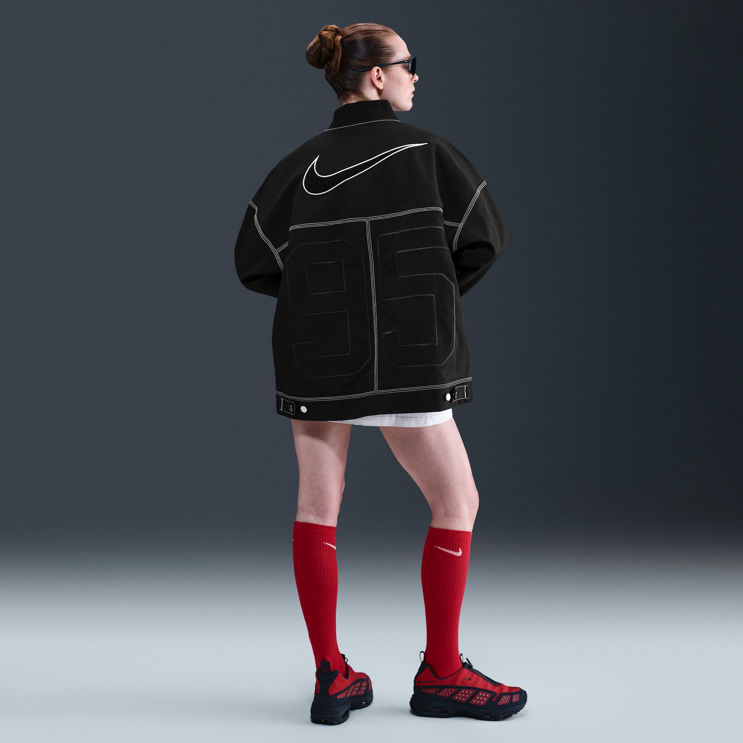 Nike Sportswear Women's Oversized Graphic Cargo Jacket Product Image