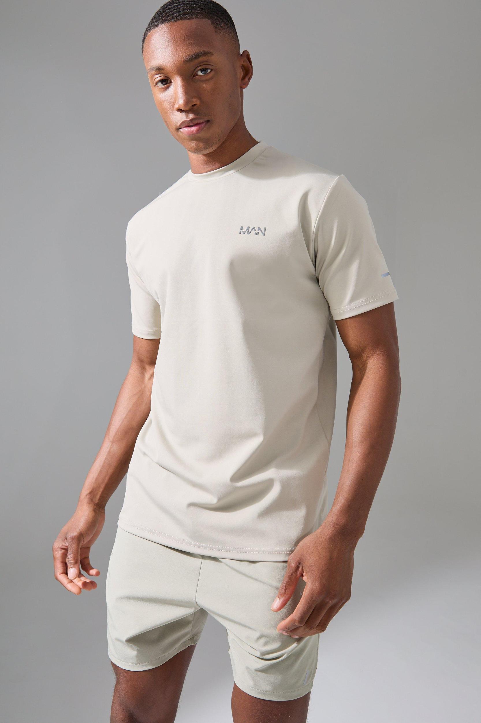 Mens Man Active Performance Regular Fit T-shirt - Blue Product Image