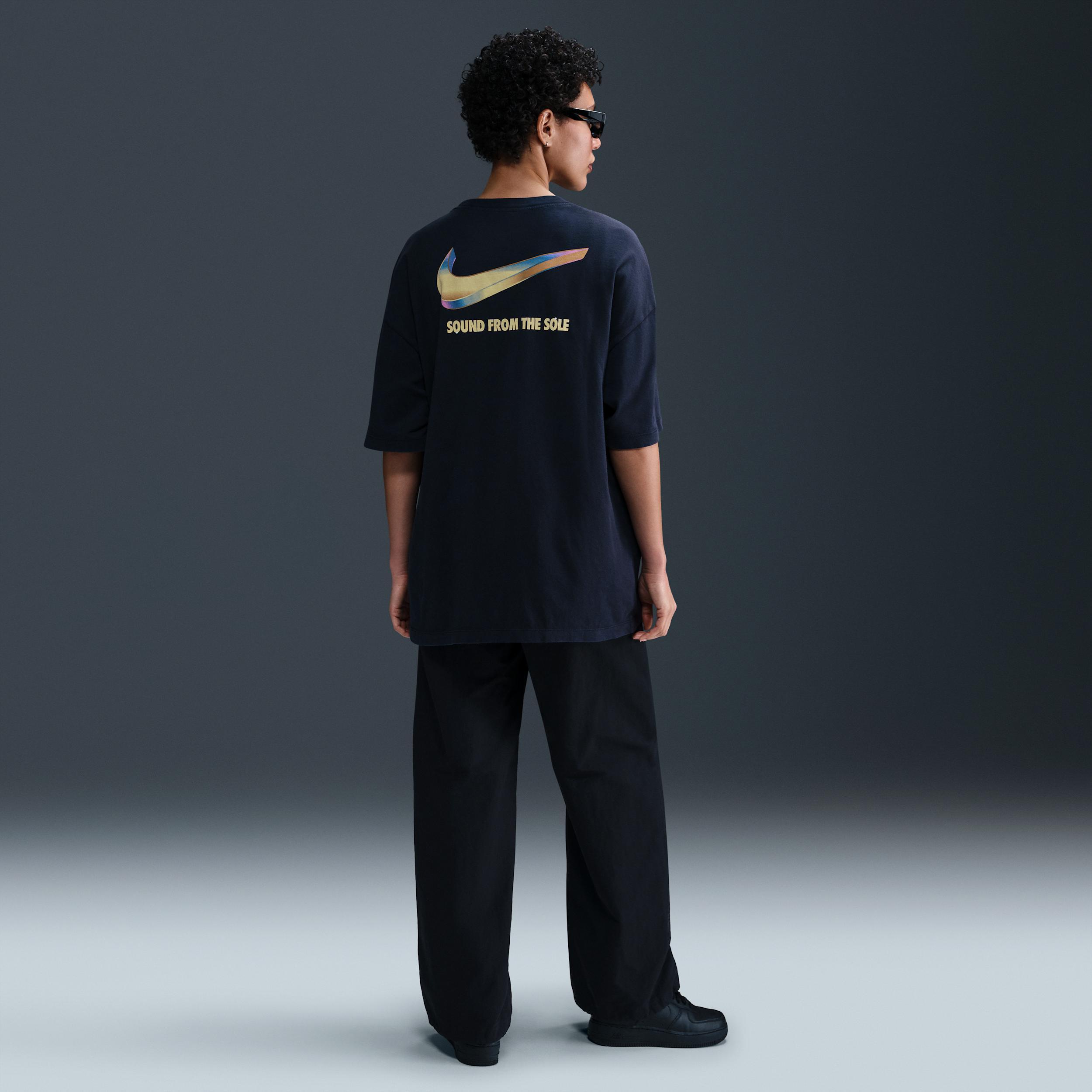 Women's Nike Sportswear Oversized Short-Sleeve T-Shirt Product Image