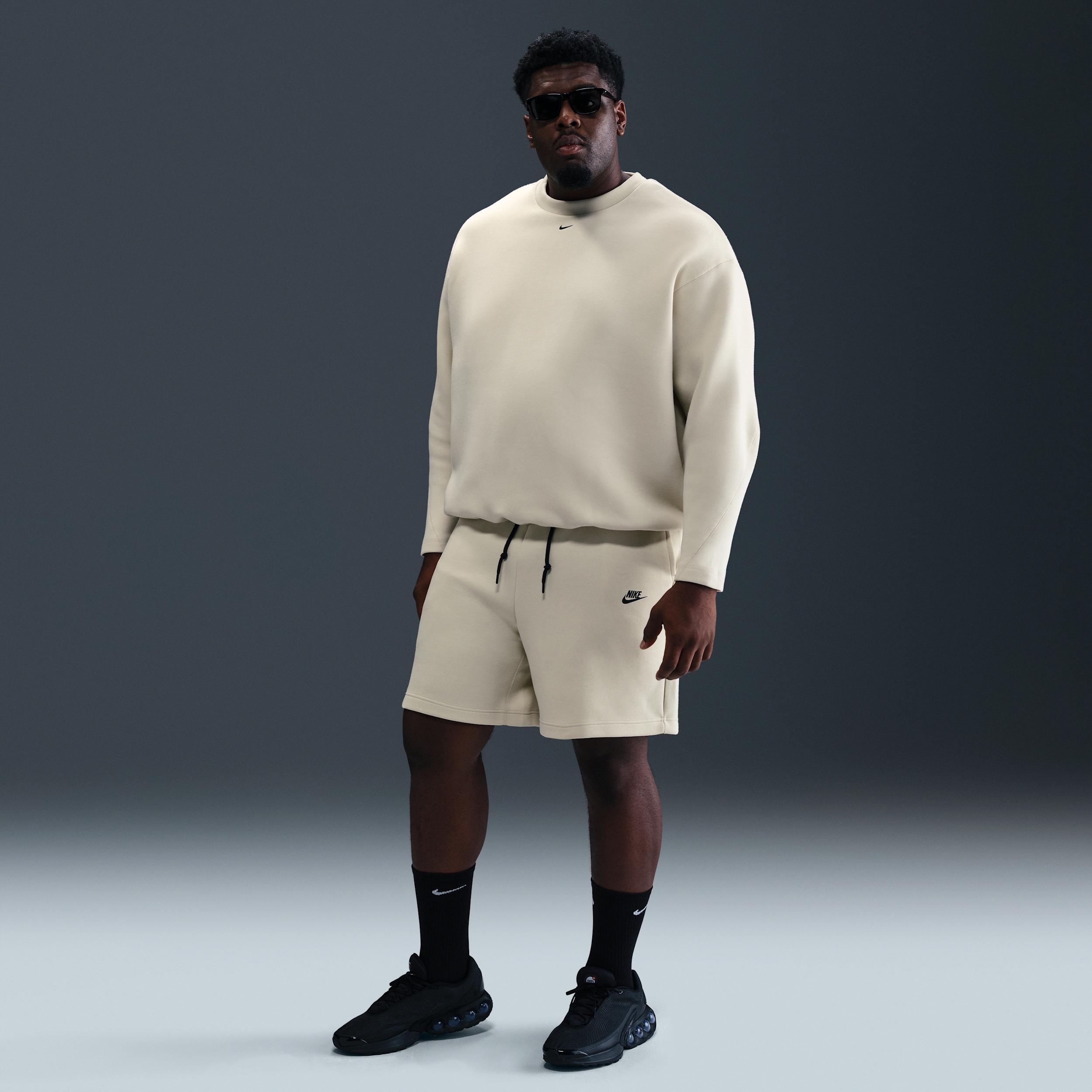 Nike Tech Men's Fleece Crew Product Image