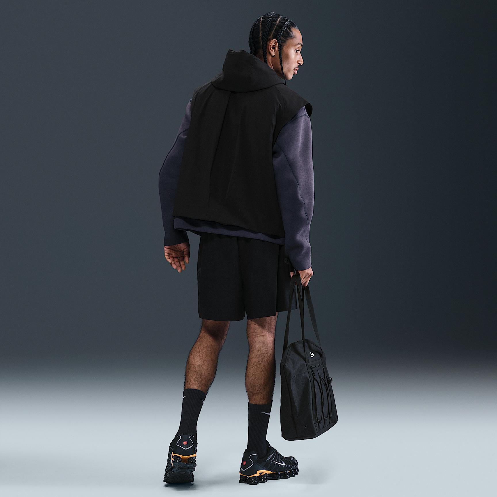 Nike Men's Tech Dri-FIT Woven Windrunner Vest Product Image