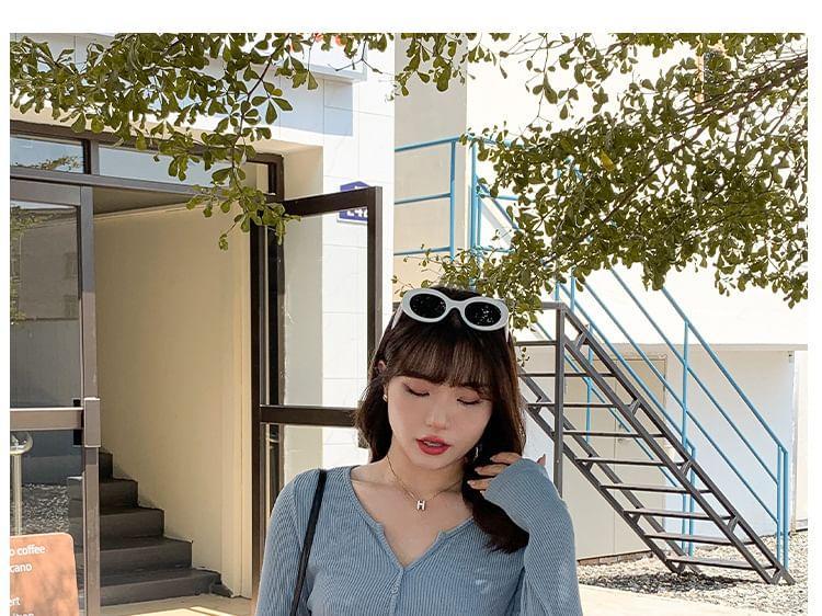 Long Sleeve V-Neck Plain Button Slit Ribbed Top Product Image