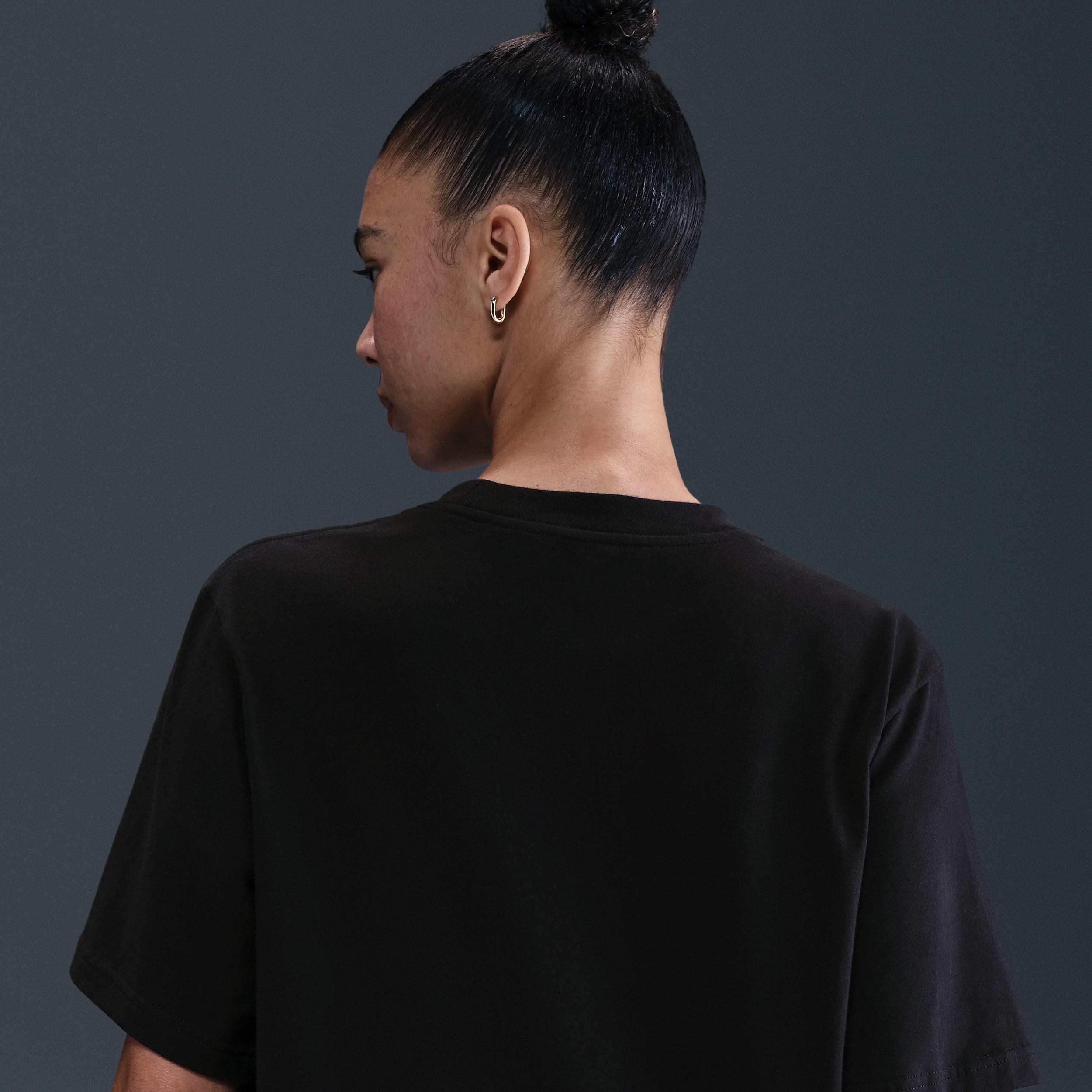 Nike Essential Women's T-Shirt Product Image