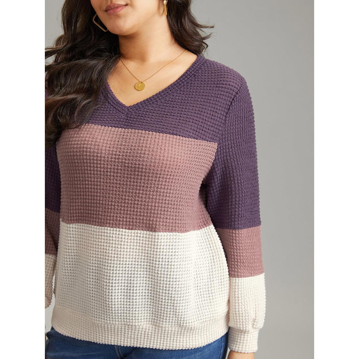 Plus Size Waffle Knit Colorblock Contrast V Neck T-shirt Multicolor Women Casual Waffle Knit Plain V-neck Dailywear T-shirts BloomChic 14-16/1X Product Image